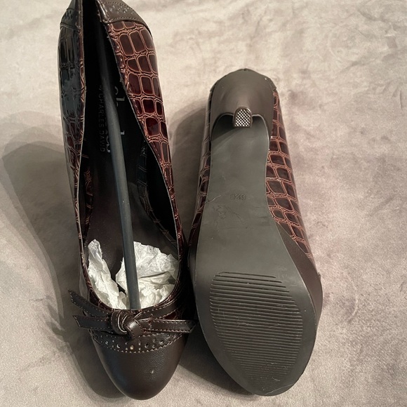 Charles by Charles David platform faux croc women’s Heels Size 6.5 office siren - Picture 5 of 8
